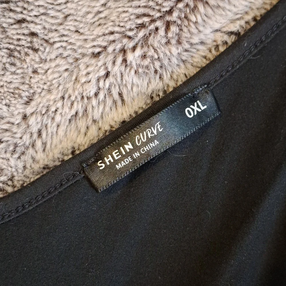 Black and Gold Celestial Dress - Picture 6 of 6